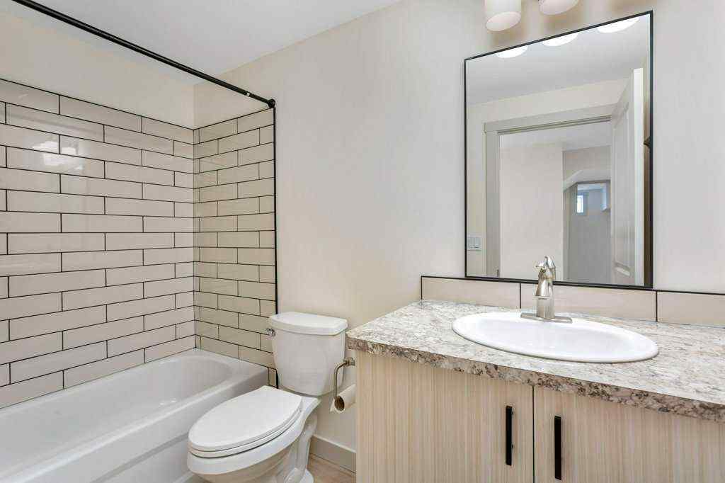 MLS&reg; # A2269635 - 5537 35 Street  in West Park Red Deer, Residential Open Houses