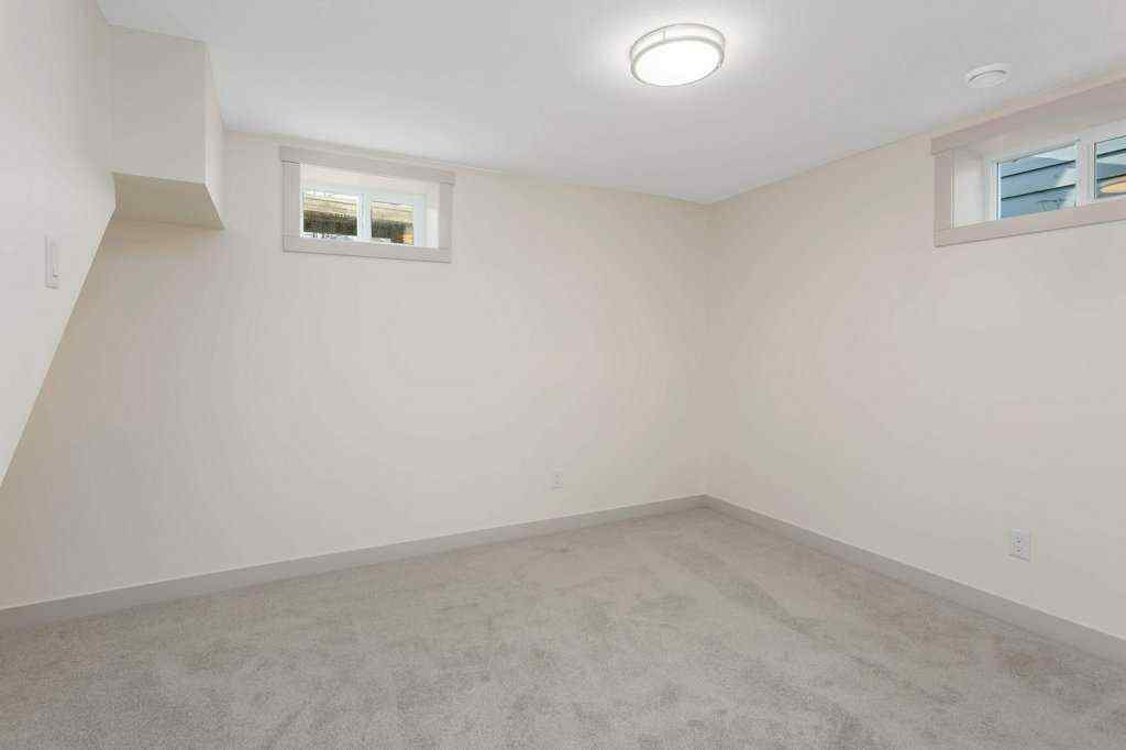 MLS&reg; # A2269635 - 5537 35 Street  in West Park Red Deer, Residential Open Houses