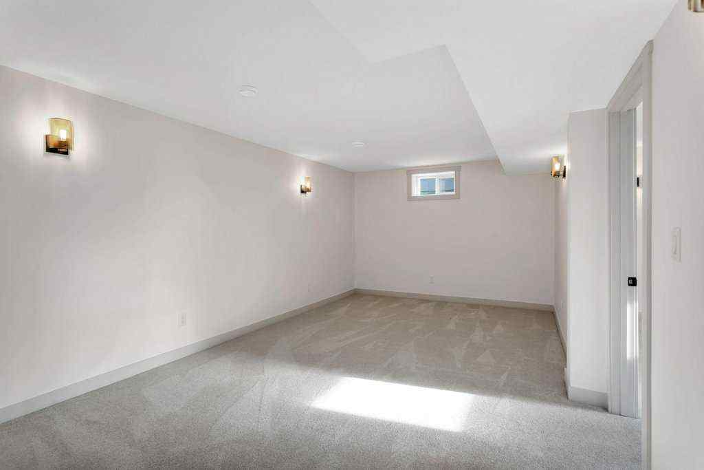 MLS&reg; # A2269635 - 5537 35 Street  in West Park Red Deer, Residential Open Houses