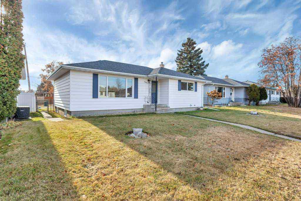 MLS&reg; # A2269635 - 5537 35 Street  in West Park Red Deer, Residential Open Houses