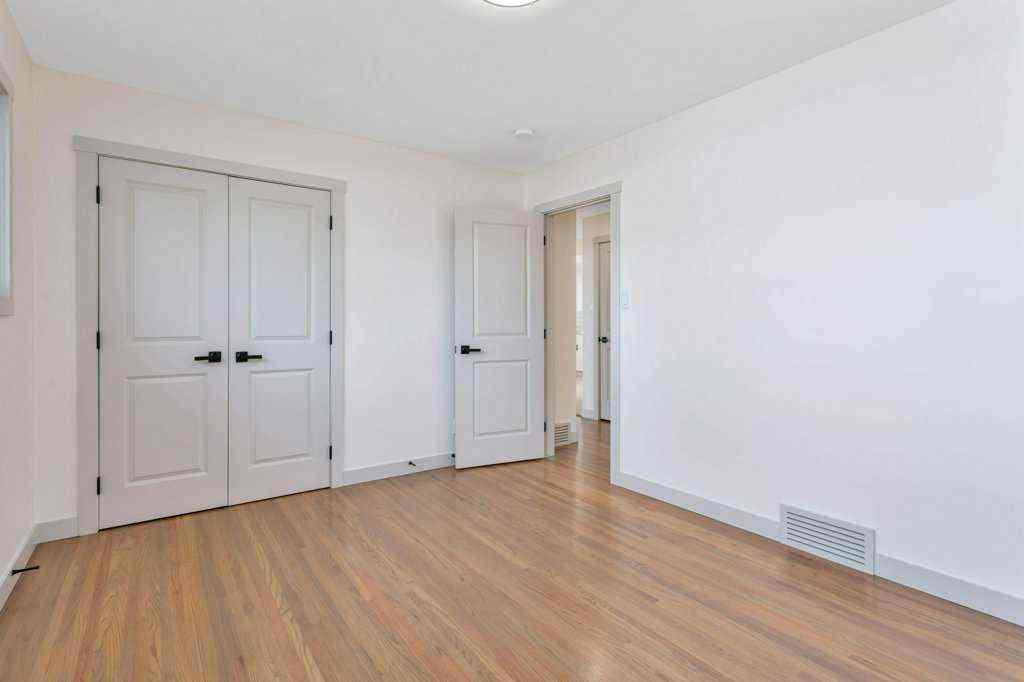 MLS&reg; # A2269635 - 5537 35 Street  in West Park Red Deer, Residential Open Houses