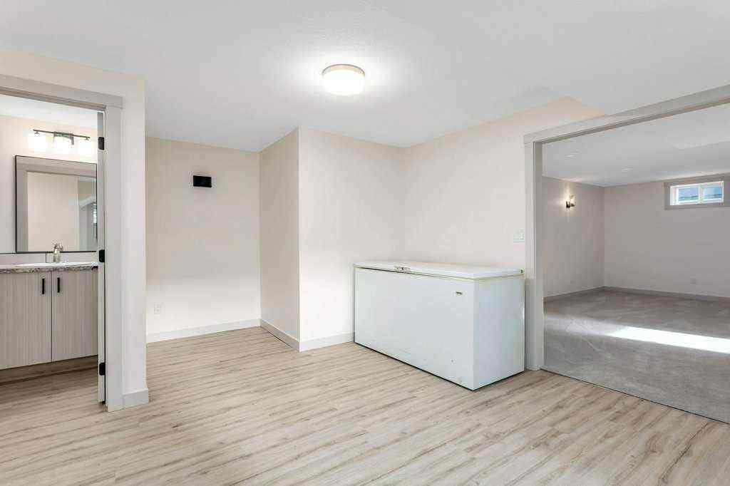 MLS&reg; # A2269635 - 5537 35 Street  in West Park Red Deer, Residential Open Houses