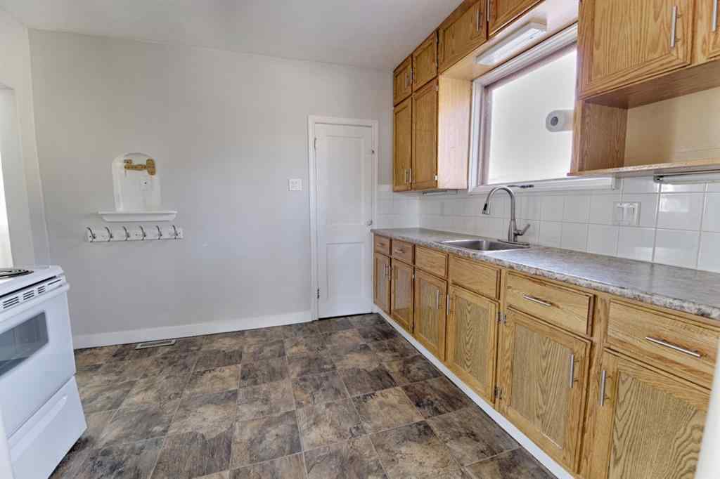 MLS® A2269639 - 244 14 Street N in Westminster Lethbridge, Residential