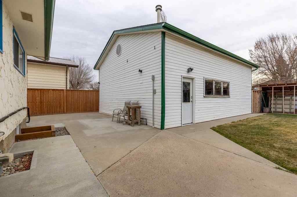MLS&reg; # A2269640 - 1001 19A Avenue  in NONE Coaldale, Residential Open Houses