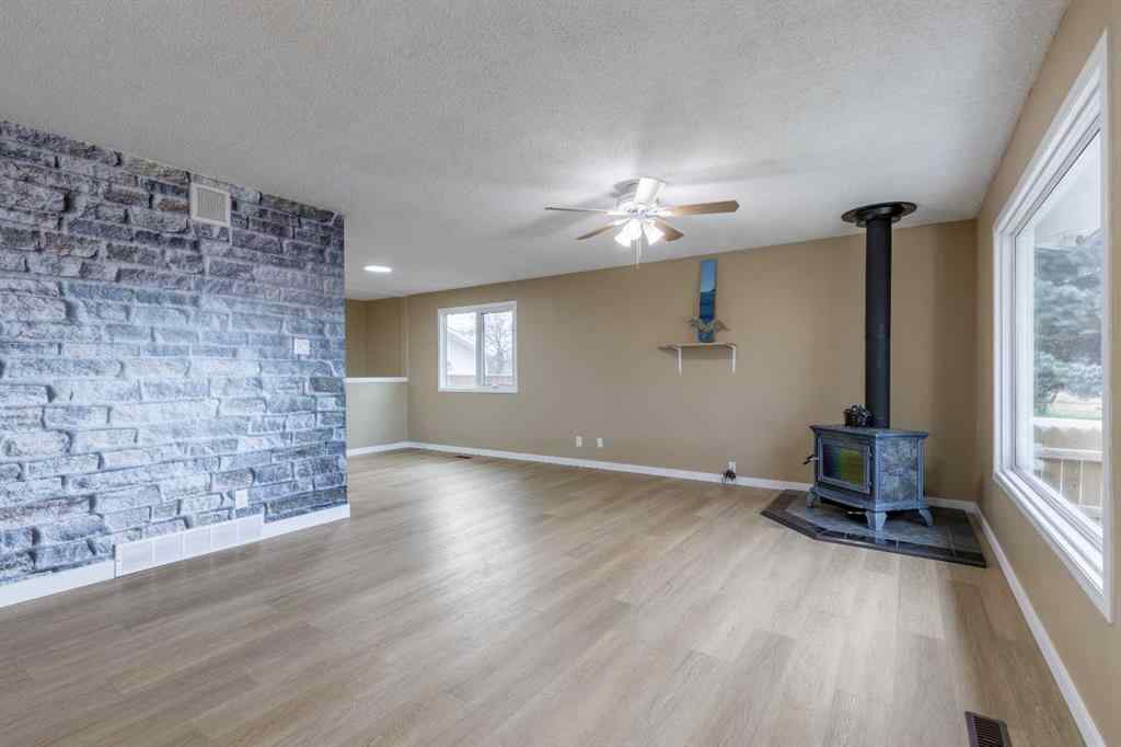 MLS&reg; # A2269640 - 1001 19A Avenue  in NONE Coaldale, Residential Open Houses