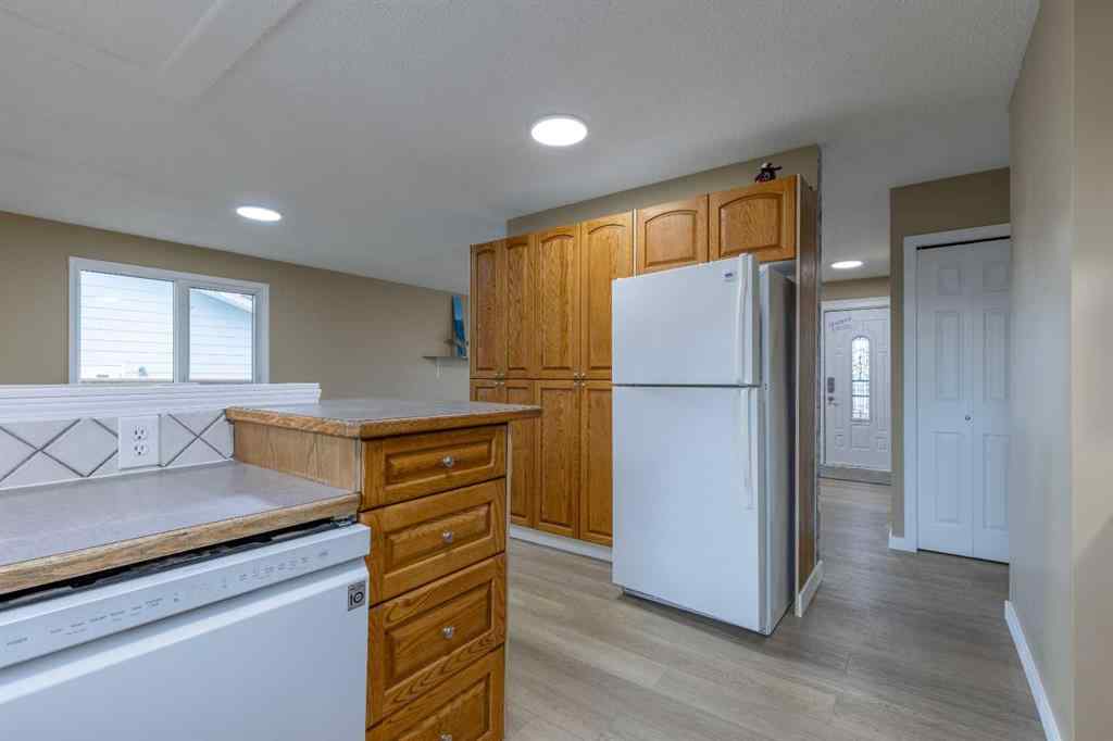 MLS&reg; # A2269640 - 1001 19A Avenue  in NONE Coaldale, Residential Open Houses