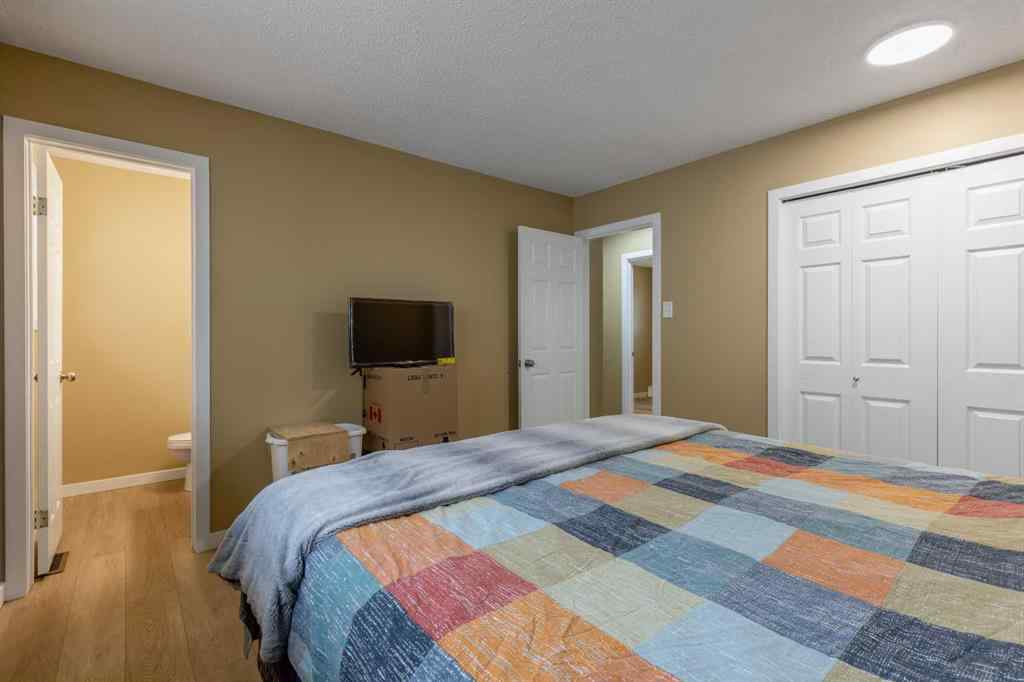 MLS&reg; # A2269640 - 1001 19A Avenue  in NONE Coaldale, Residential Open Houses