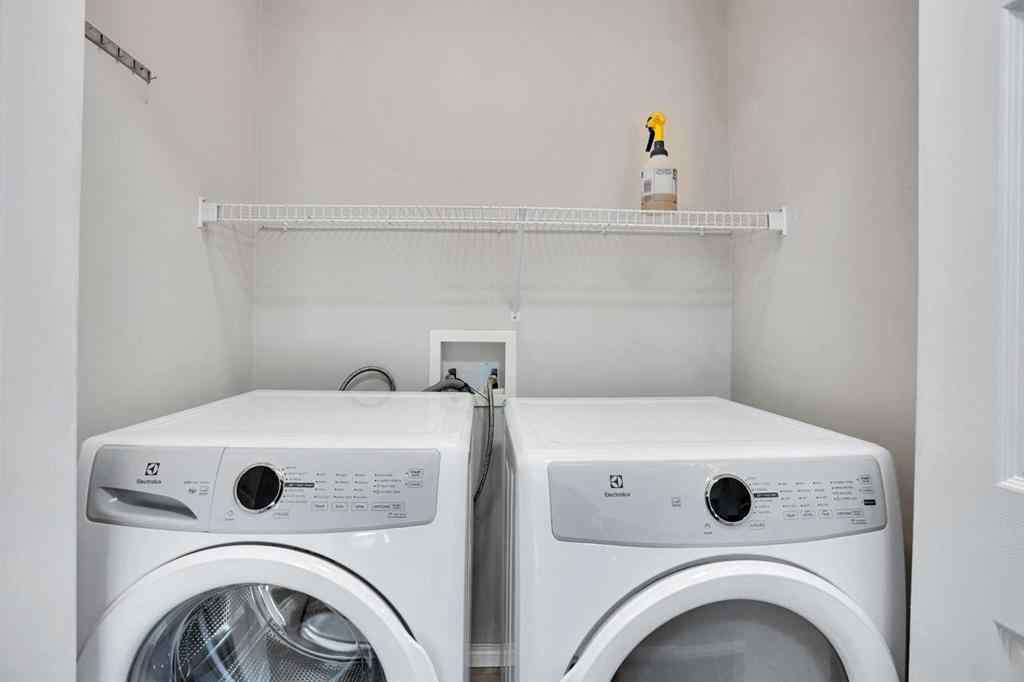 MLS® A2269642 - 229 Luxstone Way SW in Luxstone Airdrie, Residential