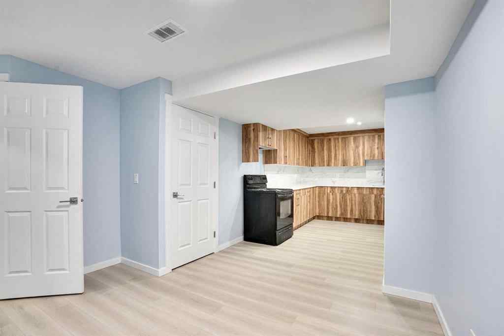 MLS® A2269642 - 229 Luxstone Way SW in Luxstone Airdrie, Residential