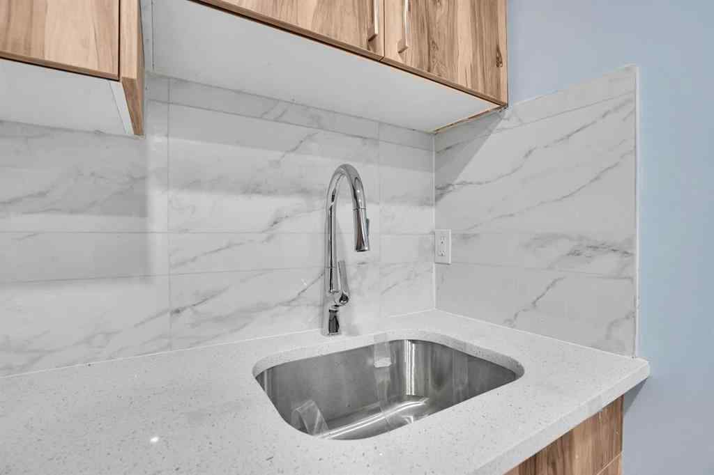 MLS® A2269642 - 229 Luxstone Way SW in Luxstone Airdrie, Residential