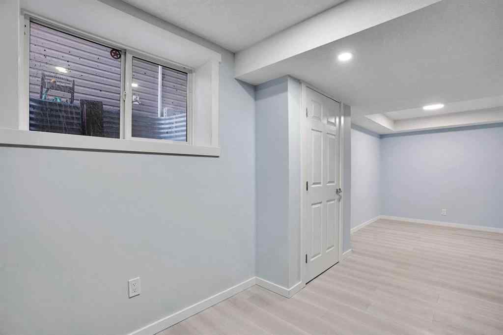 MLS® A2269642 - 229 Luxstone Way SW in Luxstone Airdrie, Residential