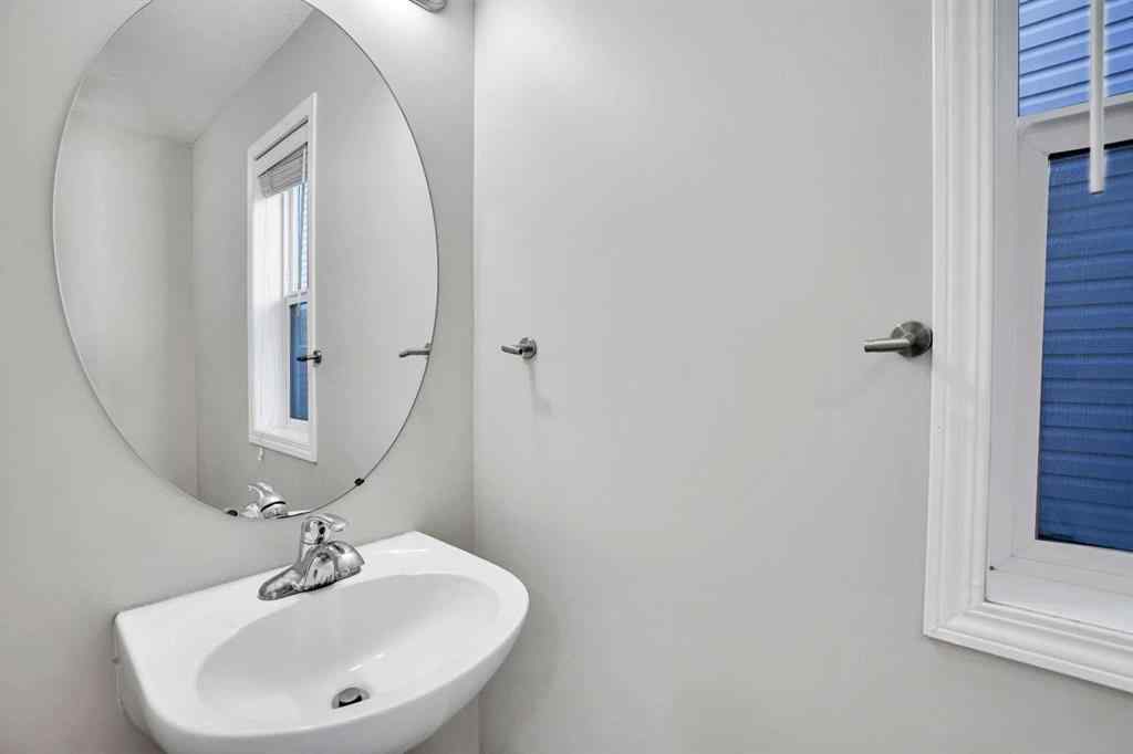 MLS® A2269642 - 229 Luxstone Way SW in Luxstone Airdrie, Residential