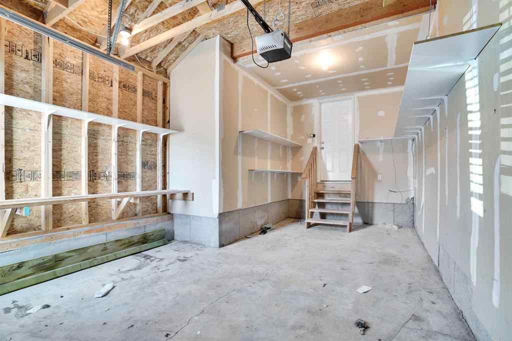 MLS® A2269642 - 229 Luxstone Way SW in Luxstone Airdrie, Residential