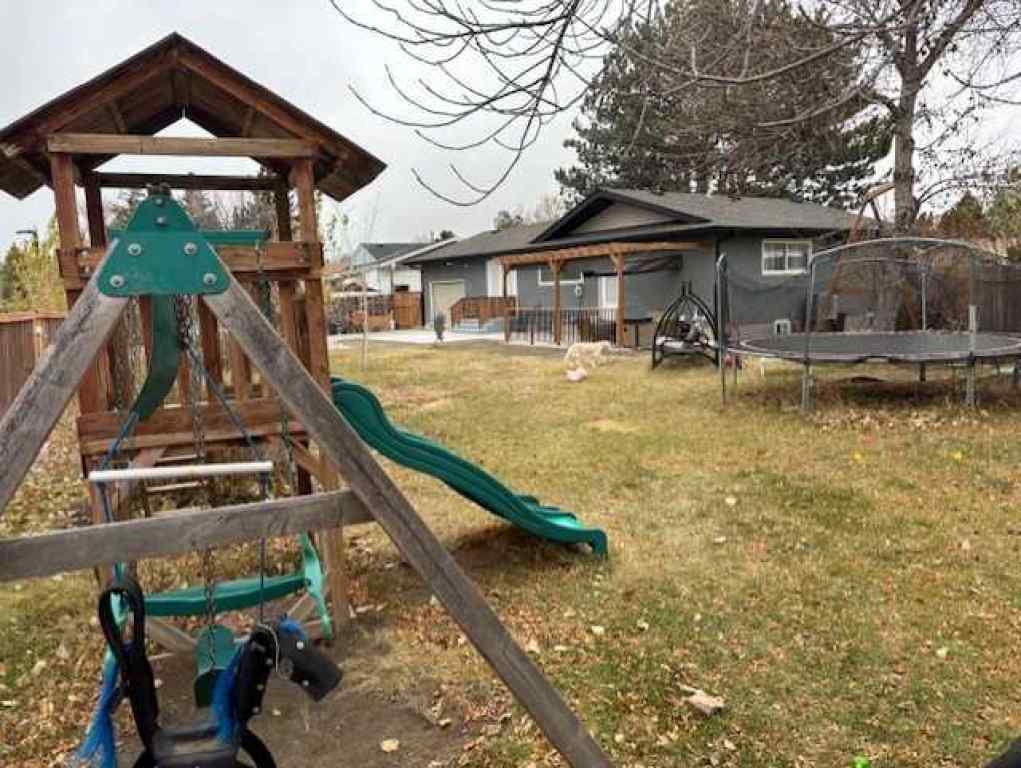 MLS® A2269643 - 1316 Huron Place S in Lakeview Lethbridge, Residential