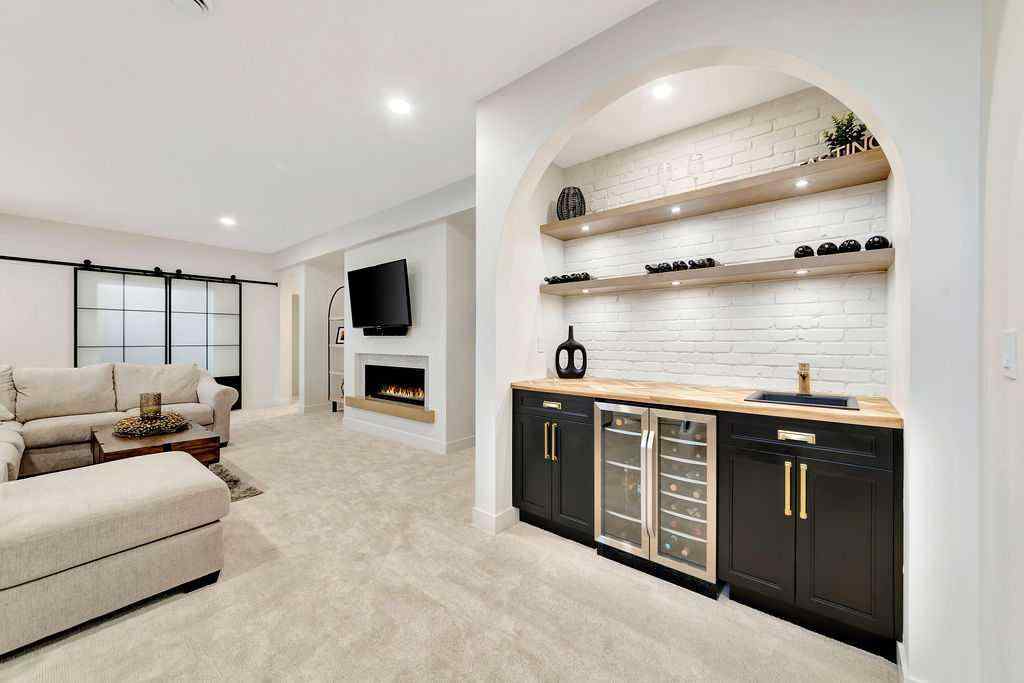 MLS&reg; # A2269649 - 1302 59B Avenue  in Lakeside Lloydminster, Residential Open Houses