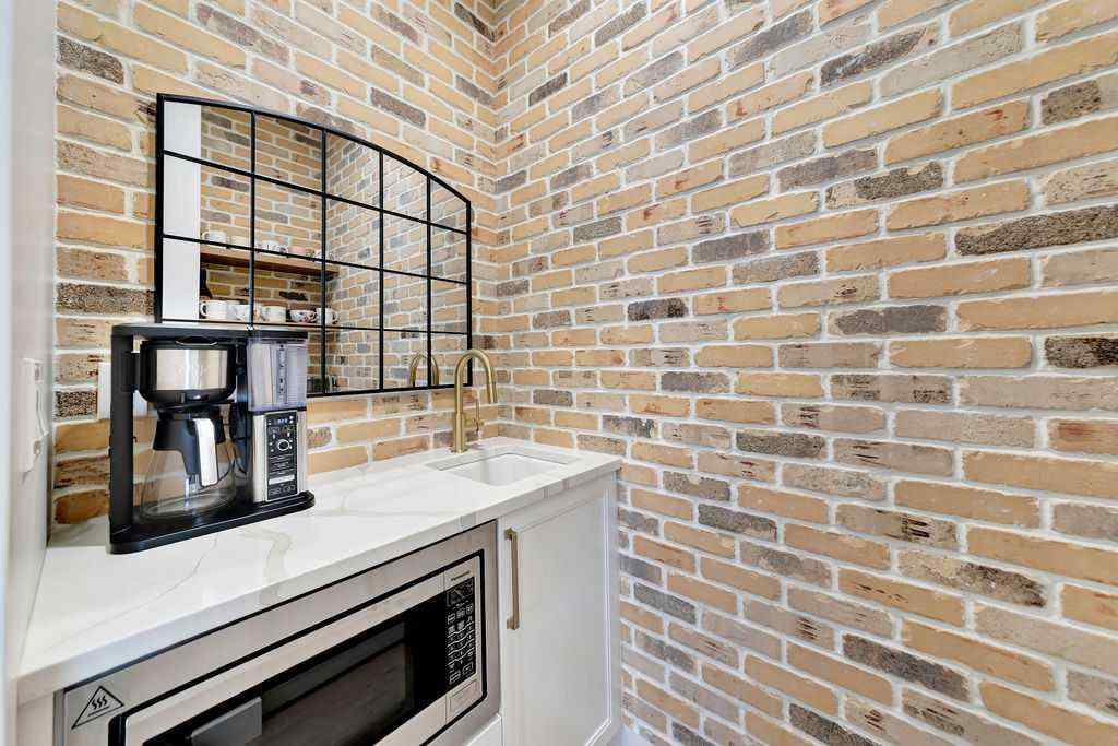 MLS&reg; # A2269649 - 1302 59B Avenue  in Lakeside Lloydminster, Residential Open Houses