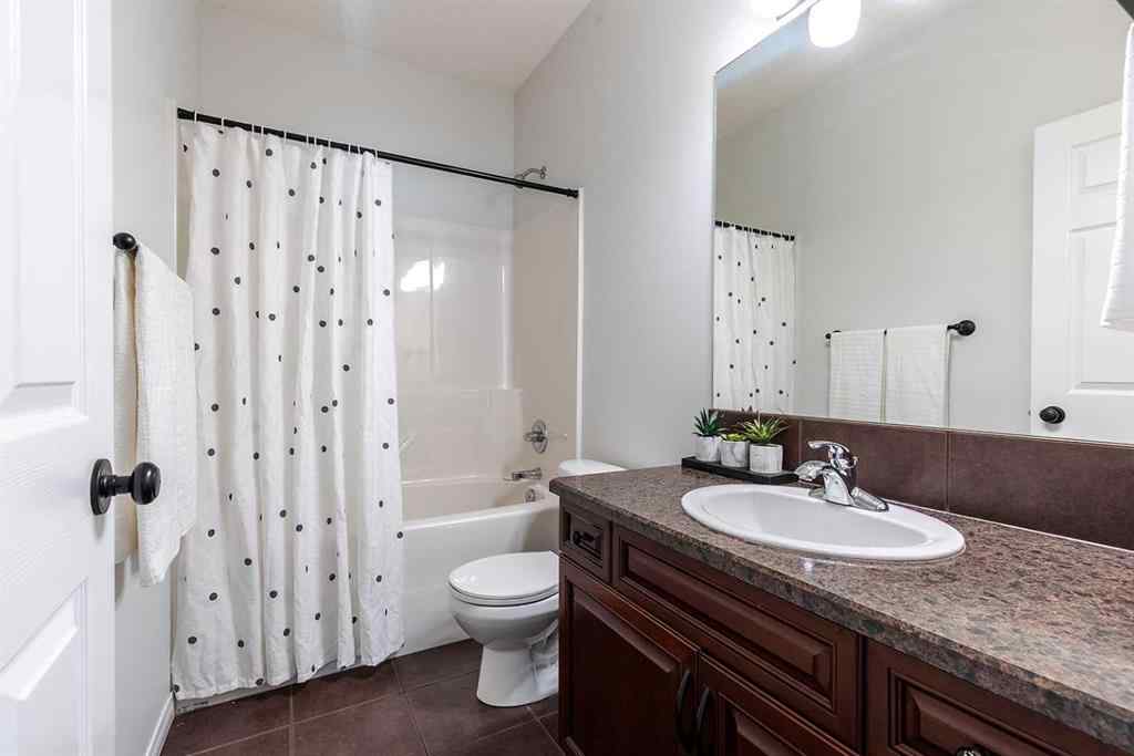 MLS&reg; # A2269651 - 331 Stratton Road SE in SE Southridge Medicine Hat, Residential Open Houses