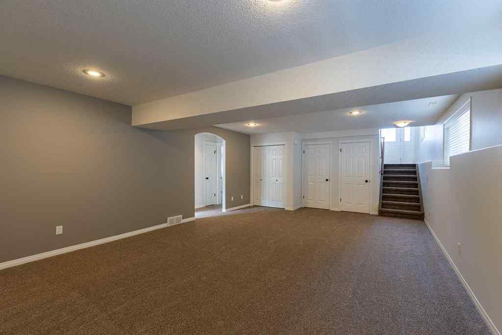 MLS&reg; # A2269651 - 331 Stratton Road SE in SE Southridge Medicine Hat, Residential Open Houses