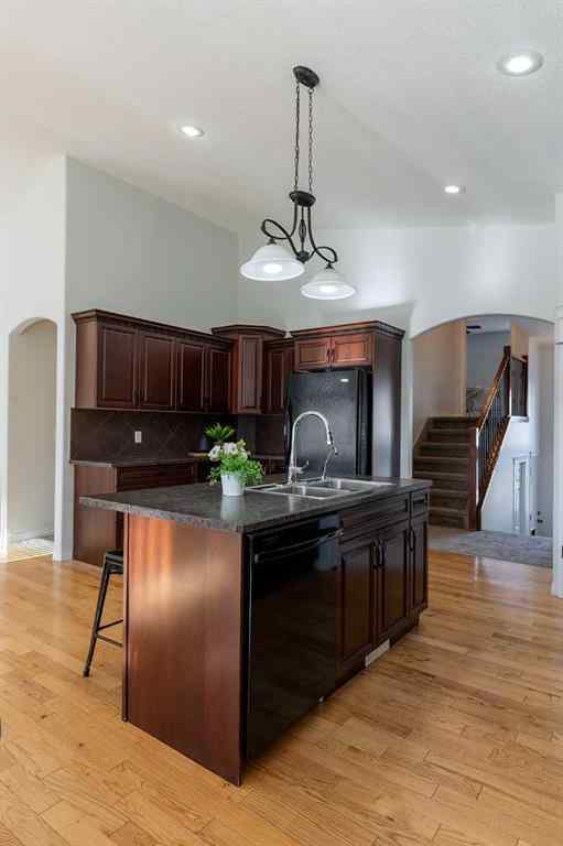 MLS&reg; # A2269651 - 331 Stratton Road SE in SE Southridge Medicine Hat, Residential Open Houses