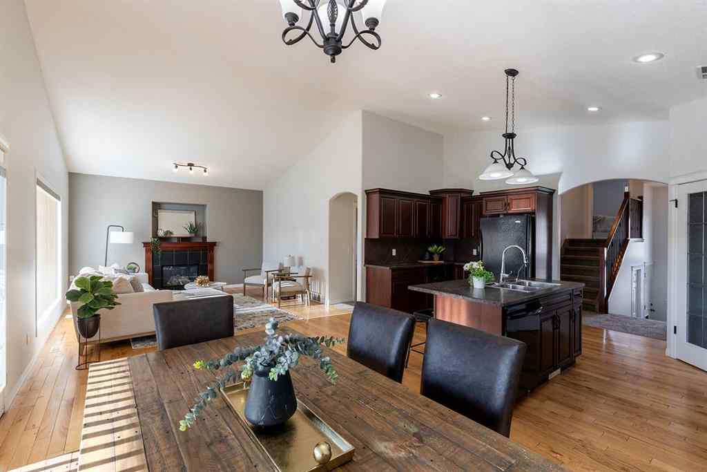 MLS&reg; # A2269651 - 331 Stratton Road SE in SE Southridge Medicine Hat, Residential Open Houses