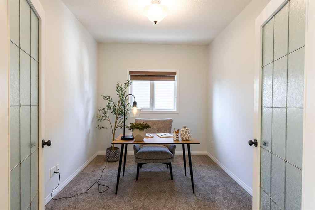 MLS&reg; # A2269651 - 331 Stratton Road SE in SE Southridge Medicine Hat, Residential Open Houses