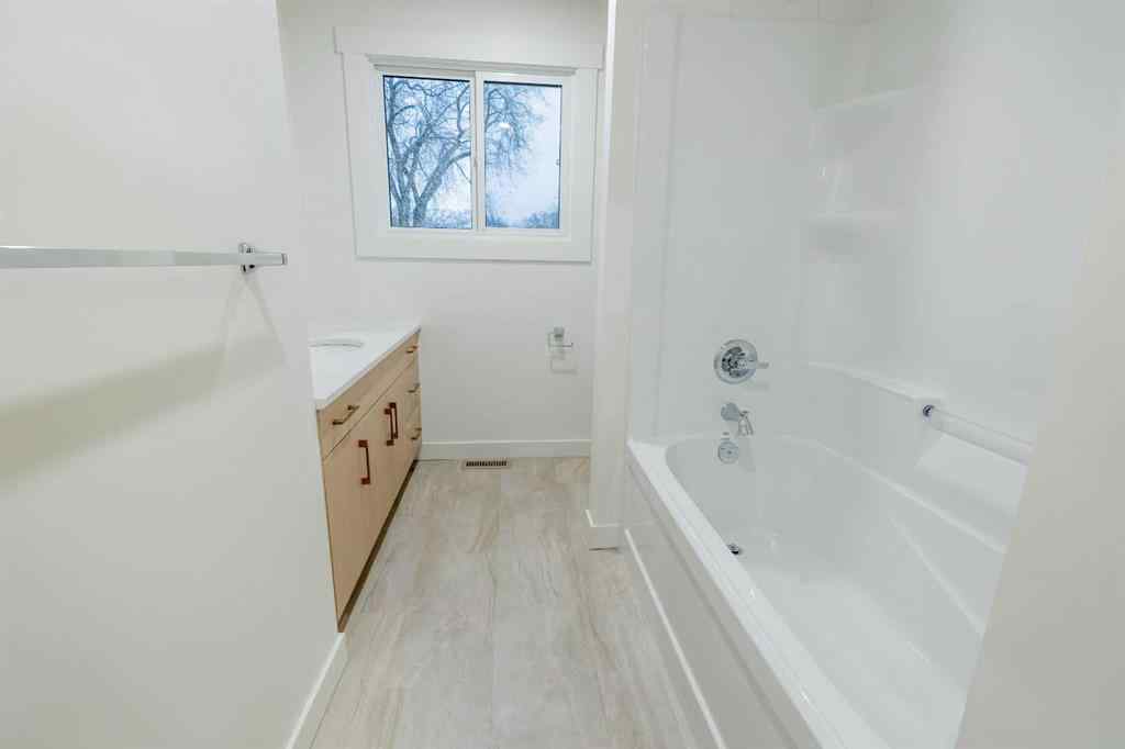 MLS® # A2269653 - 5416 44 Avenue  in NONE Taber, Residential Open Houses