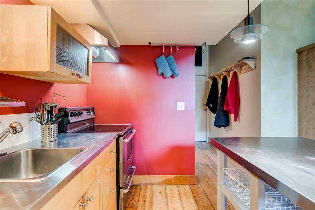 MLS&reg; # A2269654 - Unit #102 59 Glamis Drive SW in Glamorgan Calgary, Residential Open Houses