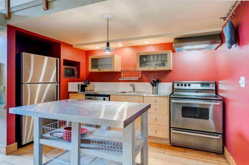 MLS&reg; # A2269654 - Unit #102 59 Glamis Drive SW in Glamorgan Calgary, Residential Open Houses