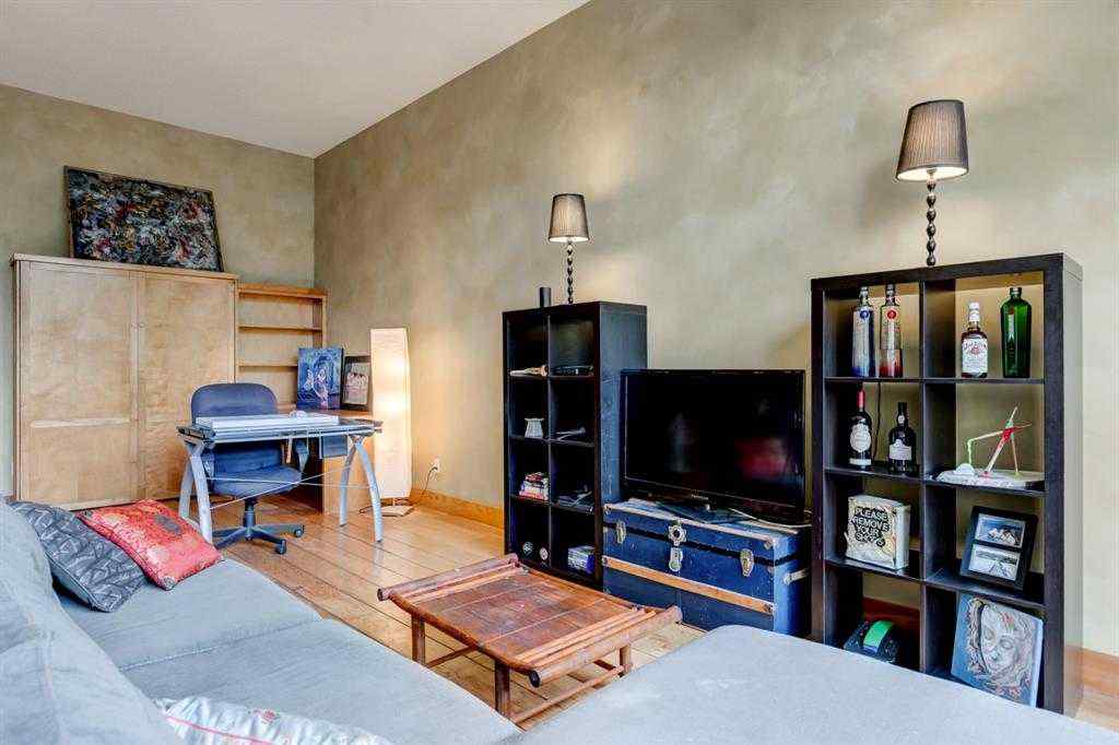 MLS&reg; # A2269654 - Unit #102 59 Glamis Drive SW in Glamorgan Calgary, Residential Open Houses