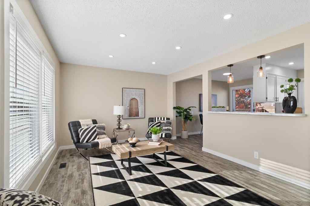 MLS&reg; # A2269656 - 4011 53 Avenue  in Southwest Innisfail Innisfail, Residential Open Houses