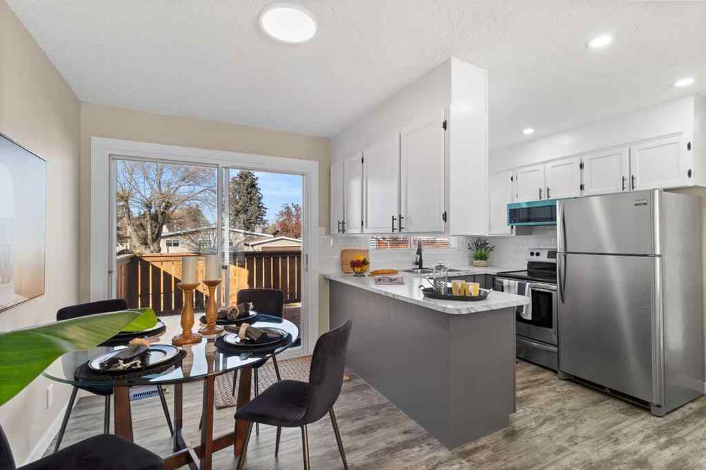 MLS&reg; # A2269656 - 4011 53 Avenue  in Southwest Innisfail Innisfail, Residential Open Houses