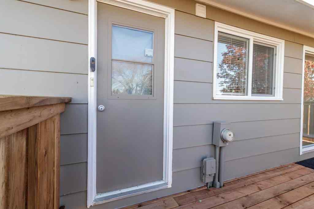 MLS&reg; # A2269656 - 4011 53 Avenue  in Southwest Innisfail Innisfail, Residential Open Houses