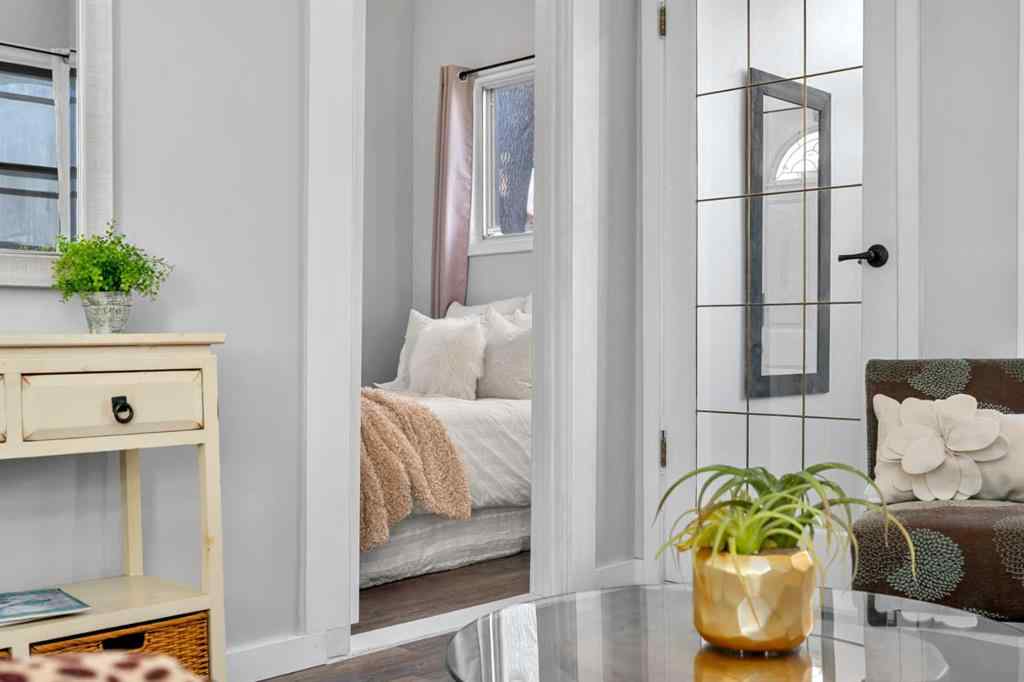 MLS® A2269657 - 207 31 Avenue NW in Tuxedo Park Calgary, Residential