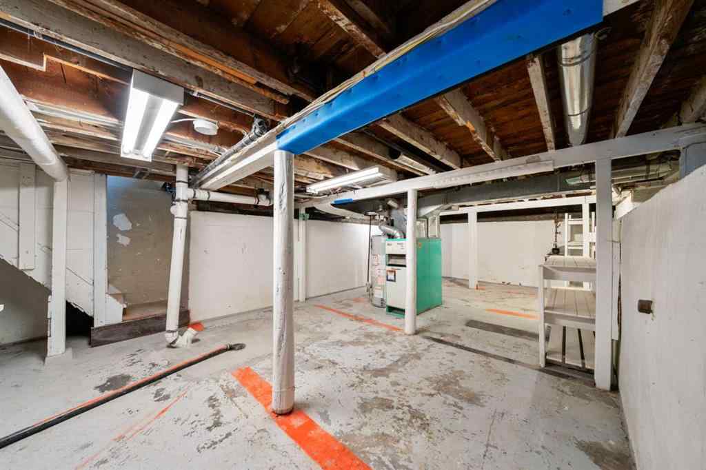 MLS® A2269657 - 207 31 Avenue NW in Tuxedo Park Calgary, Residential