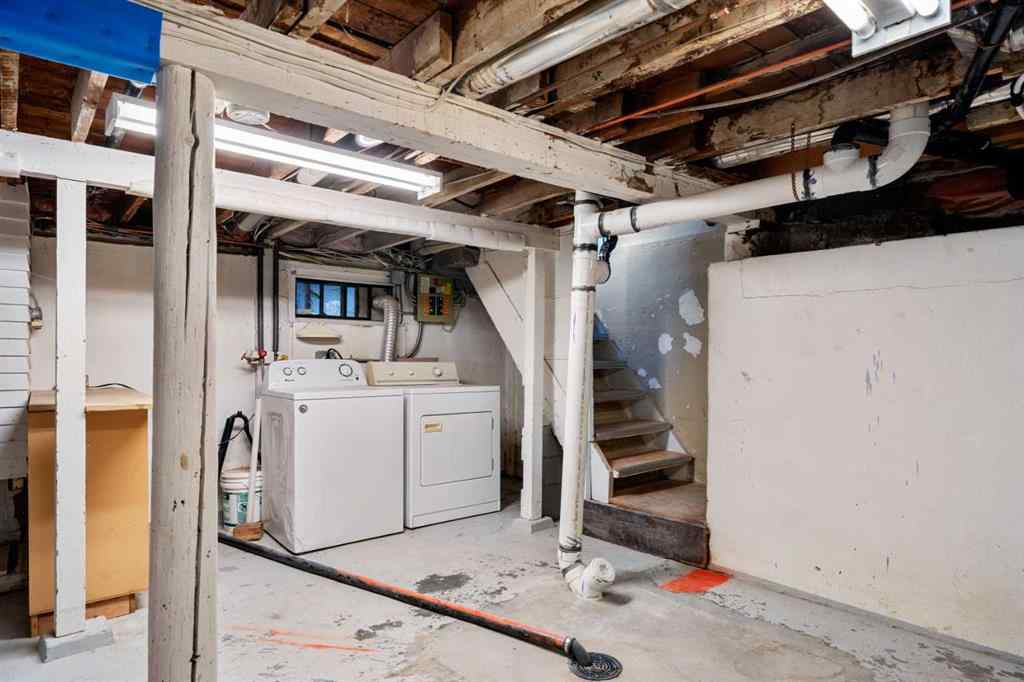 MLS® A2269657 - 207 31 Avenue NW in Tuxedo Park Calgary, Residential