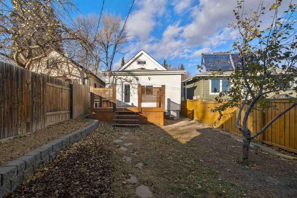 MLS® A2269657 - 207 31 Avenue NW in Tuxedo Park Calgary, Residential