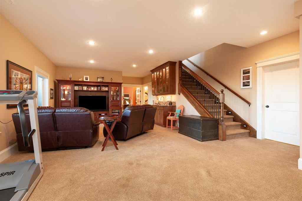 MLS® A2269658 - 124 Canyoncrest Point W in The Canyons Lethbridge, Residential