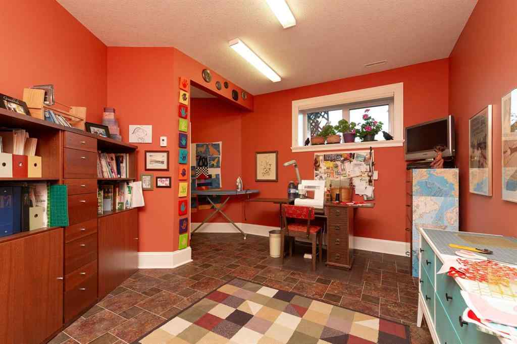 MLS® A2269658 - 124 Canyoncrest Point W in The Canyons Lethbridge, Residential