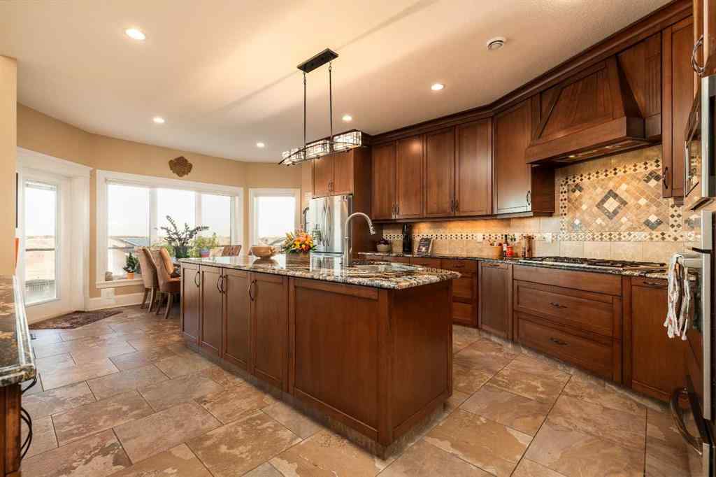 MLS® A2269658 - 124 Canyoncrest Point W in The Canyons Lethbridge, Residential