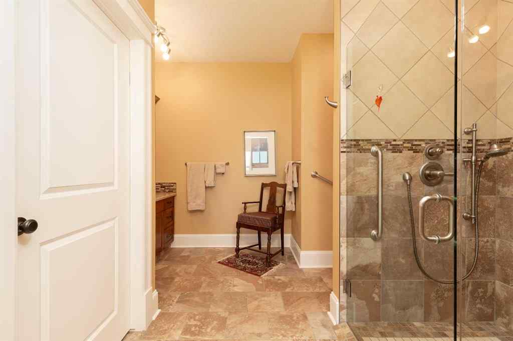 MLS® A2269658 - 124 Canyoncrest Point W in The Canyons Lethbridge, Residential