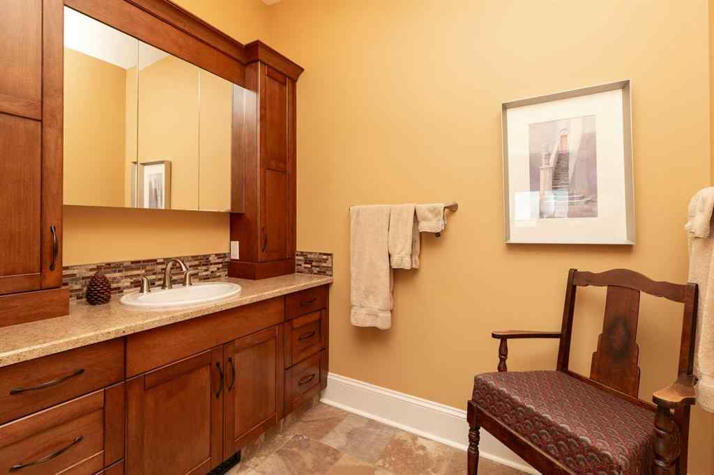 MLS® A2269658 - 124 Canyoncrest Point W in The Canyons Lethbridge, Residential