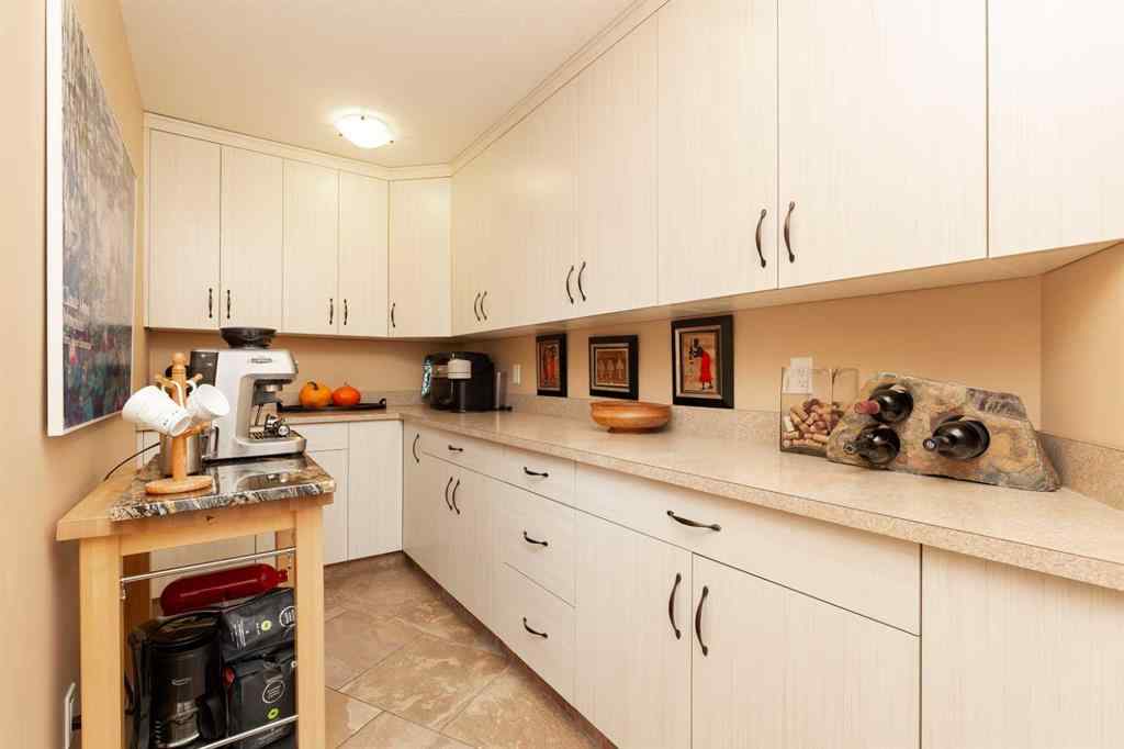 MLS® A2269658 - 124 Canyoncrest Point W in The Canyons Lethbridge, Residential