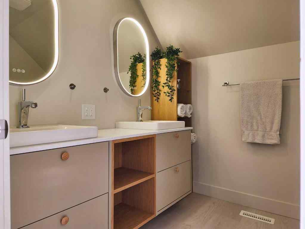 MLS&reg; # A2269659 - 308 7A Avenue S in London Road Lethbridge, Residential Open Houses