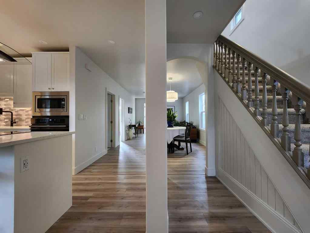 MLS&reg; # A2269659 - 308 7A Avenue S in London Road Lethbridge, Residential Open Houses