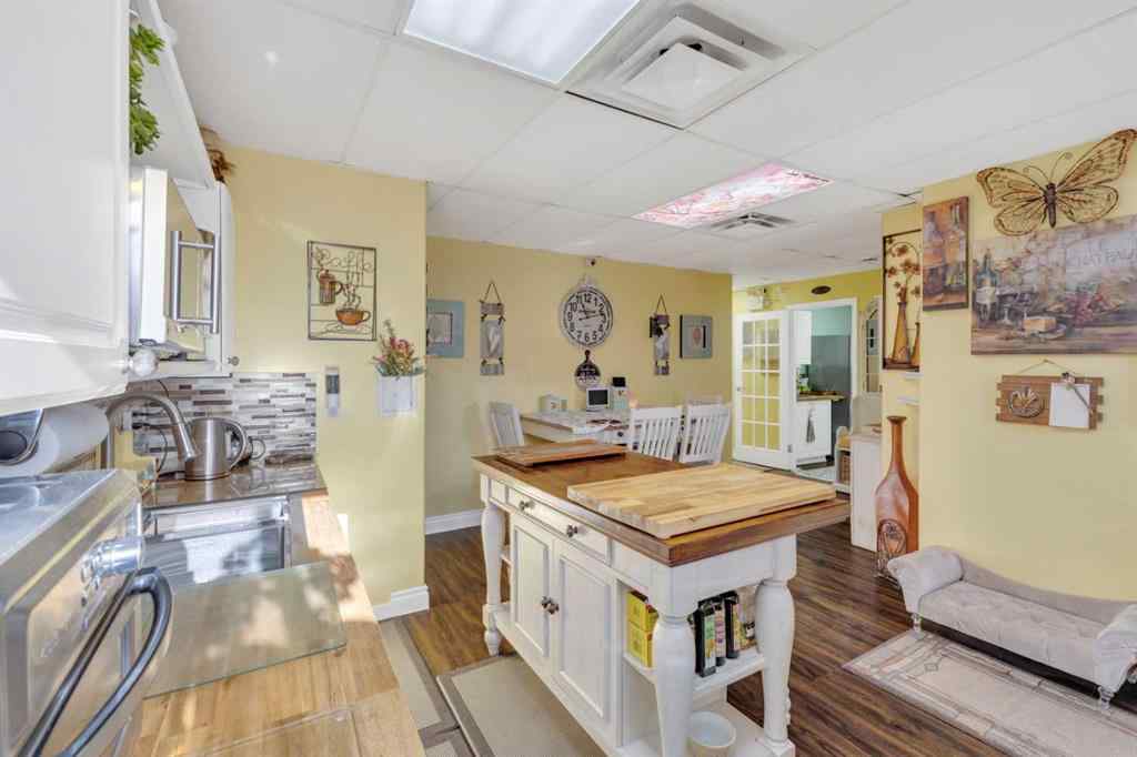 MLS&reg; # A2269660 - 2023 20 Avenue  in NONE Bowden, Commercial Open Houses