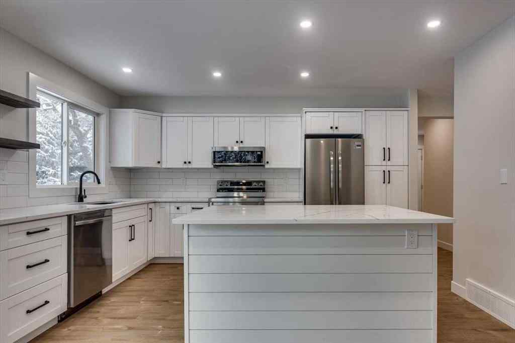 MLS&reg; # A2269661 - 5302 42 Avenue  in Woodlea Red Deer, Residential Open Houses