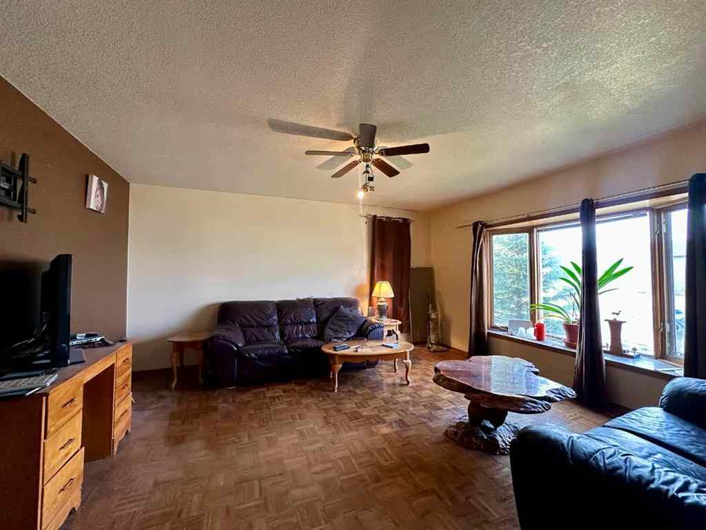 MLS&reg; # A2269672 - 4713 43 Street  in NONE Mayerthorpe, Residential Open Houses