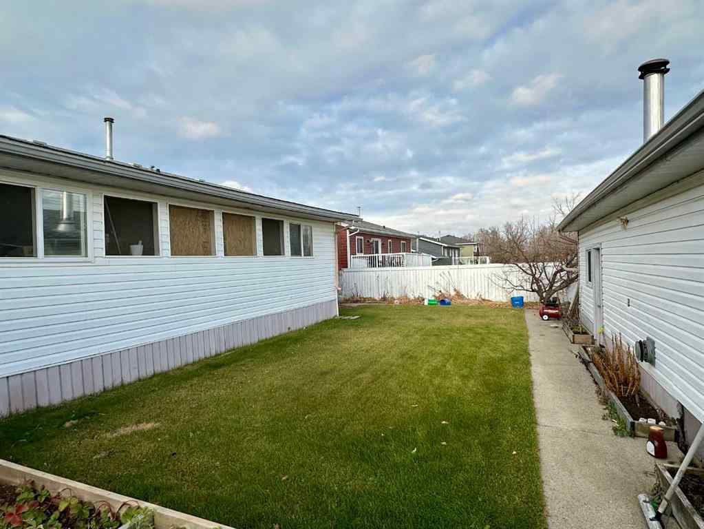 MLS&reg; # A2269672 - 4713 43 Street  in NONE Mayerthorpe, Residential Open Houses