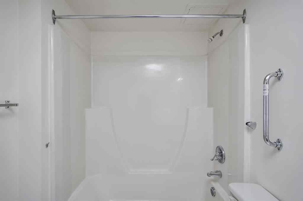 MLS&reg; # A2269679 - Unit #305 145 Point Drive NW in Point McKay Calgary, Residential Open Houses