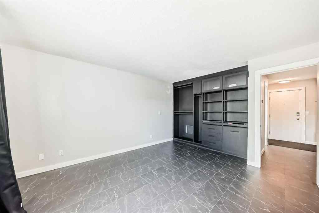 MLS&reg; # A2269682 - Unit #201 3727 42 Street NW in Varsity Calgary, Residential Open Houses